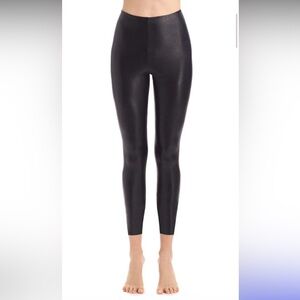 COMMANDO 7/8 Faux Leather Leggings Black Perfect Control Size M